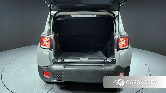 Jeep Renegade id 3955316 из Кореи 11