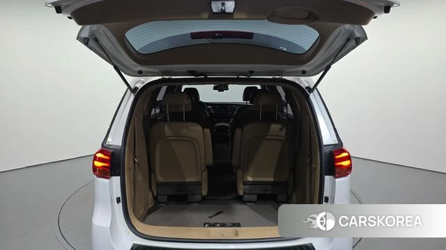 Kia The New Carnival id 4471655 из Кореи 11