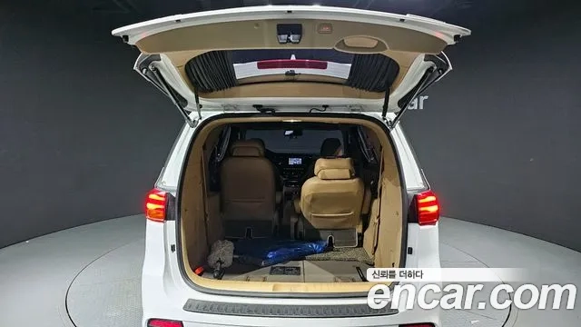 Kia The New Carnival id 2881620 из Кореи 11