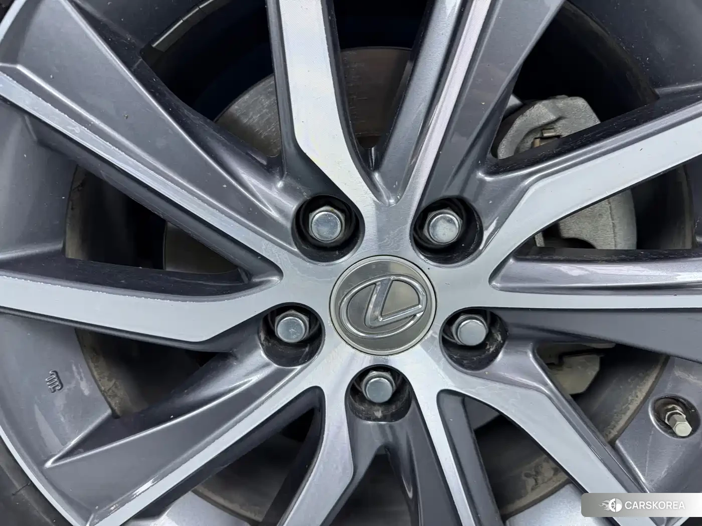 Lexus ES id 4539175 из Китая 11