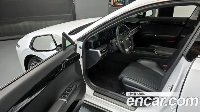 Hyundai Grandeur (GN7) id 2709296 из Кореи 11