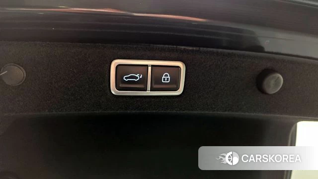 Hyundai Grandeur (GN7) id 3831696 из Кореи 11