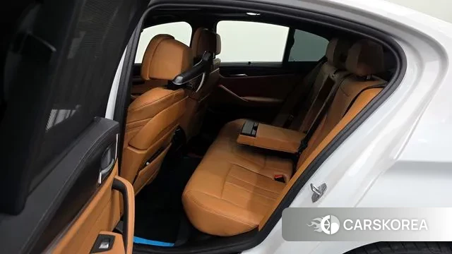 BMW 5 Series (G30) id 3555453 из Кореи 11