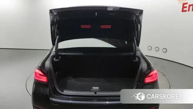 BMW 5 Series (G30) id 2998567 из Кореи 11