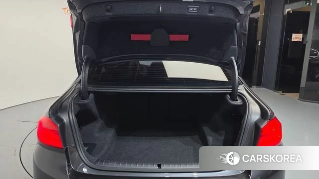 BMW 5 Series (G30) id 4651900 из Кореи 11