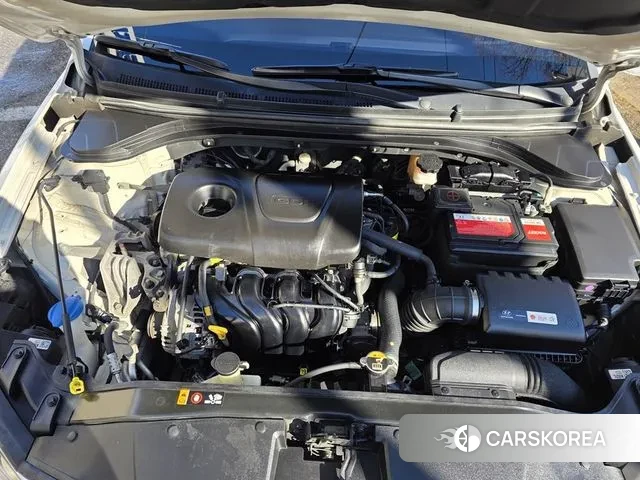 Hyundai Avante AD id 3449691 из Кореи 11