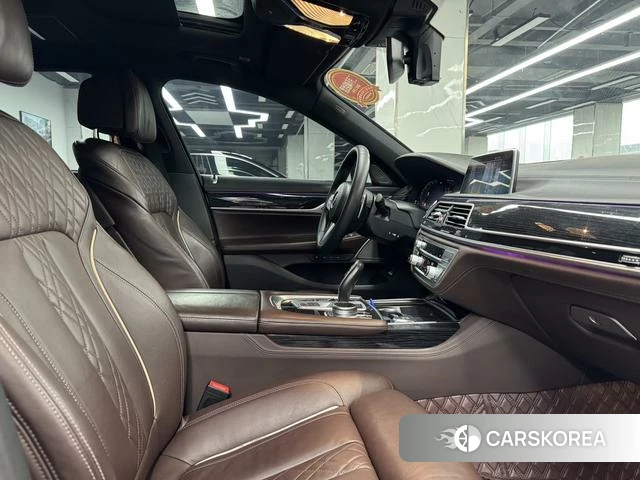 BMW 7 series id 4297326 из Китая 11