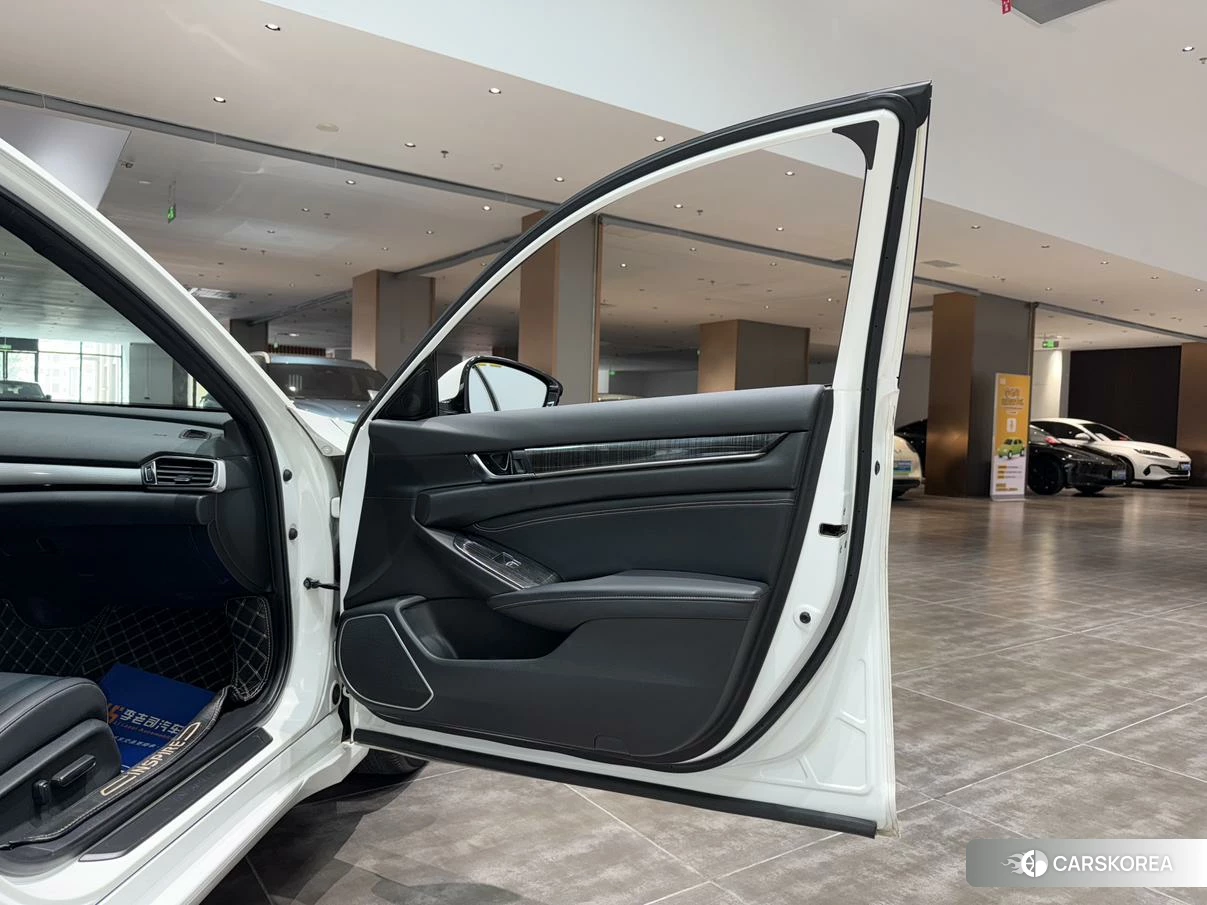 Honda Yingshipai id 4455433 из Китая 11