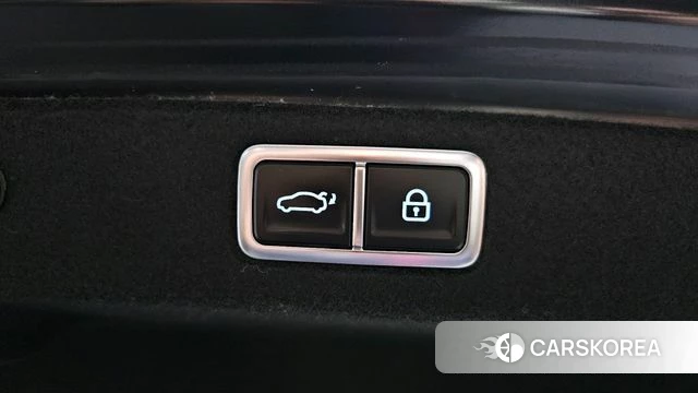 Hyundai Grandeur (GN7) id 3876807 из Кореи 11