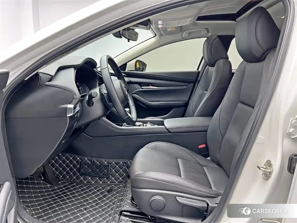 Mazda 3 id 4547389 из Китая 11