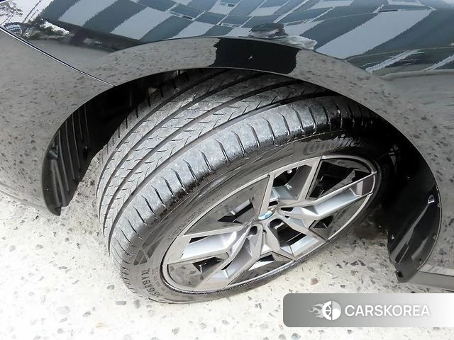 BMW 5 Series (G60) id 3863881 из Кореи 11