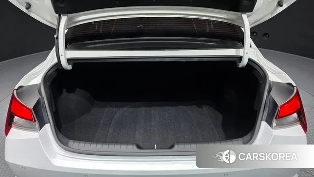 Hyundai Avante Hybrid (CN7) id 3343604 из Кореи 11