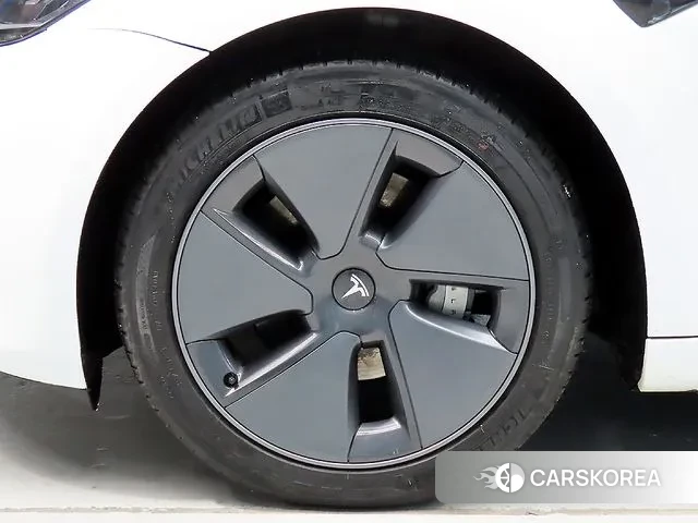 Tesla Model 3 id 3468021 из Кореи 11