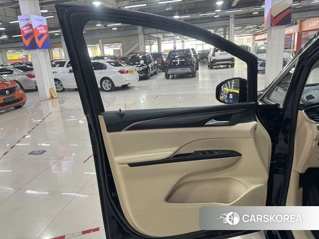 Buick GL8 id 3983293 из Китая 11
