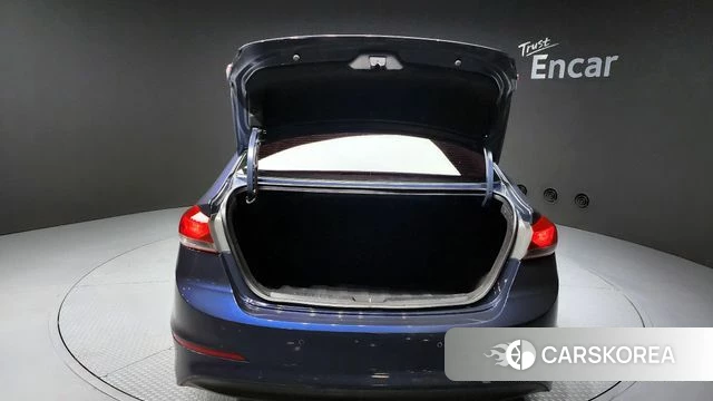 Hyundai Avante AD id 3845680 из Кореи 11