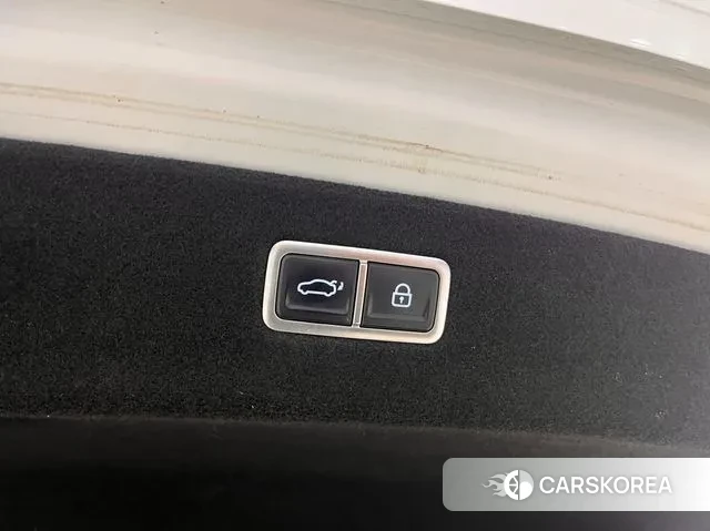 Genesis G90 (RS4) id 3539384 из Кореи 11