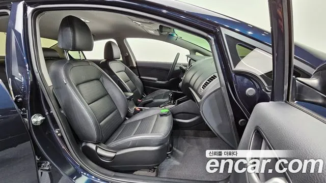 Kia The New K3 id 2665776 из Кореи 11