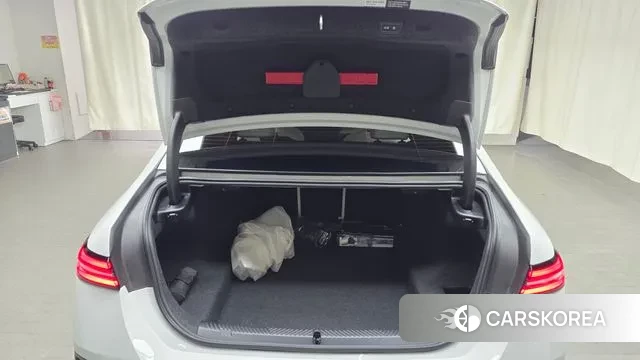 BMW 5 Series (G60) id 3544283 из Кореи 11