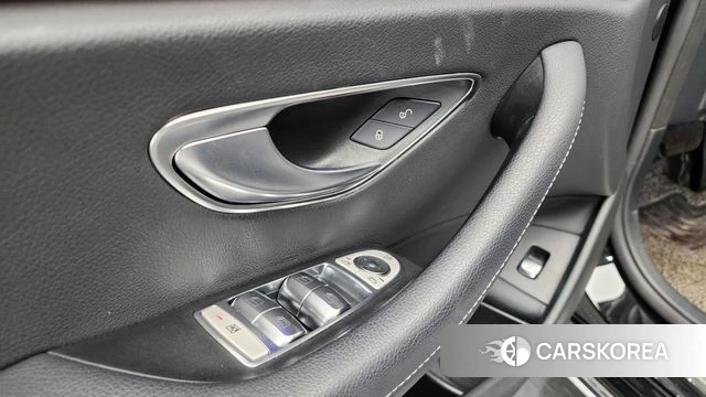 Mercedes-Benz E-Class W213 id 3936900 из Кореи 11