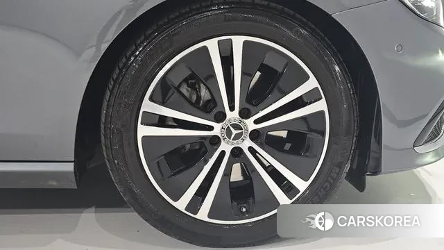 Mercedes-Benz E-Class W213 id 3324159 из Кореи 11