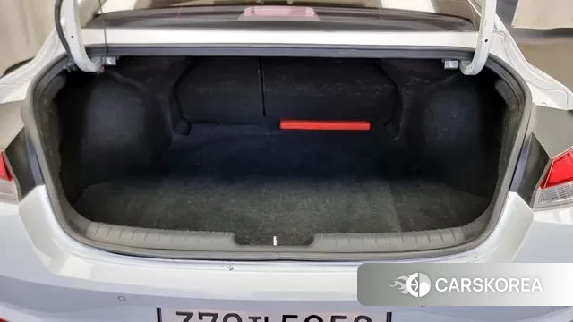 Hyundai Avante (CN7) id 3389569 из Кореи 11