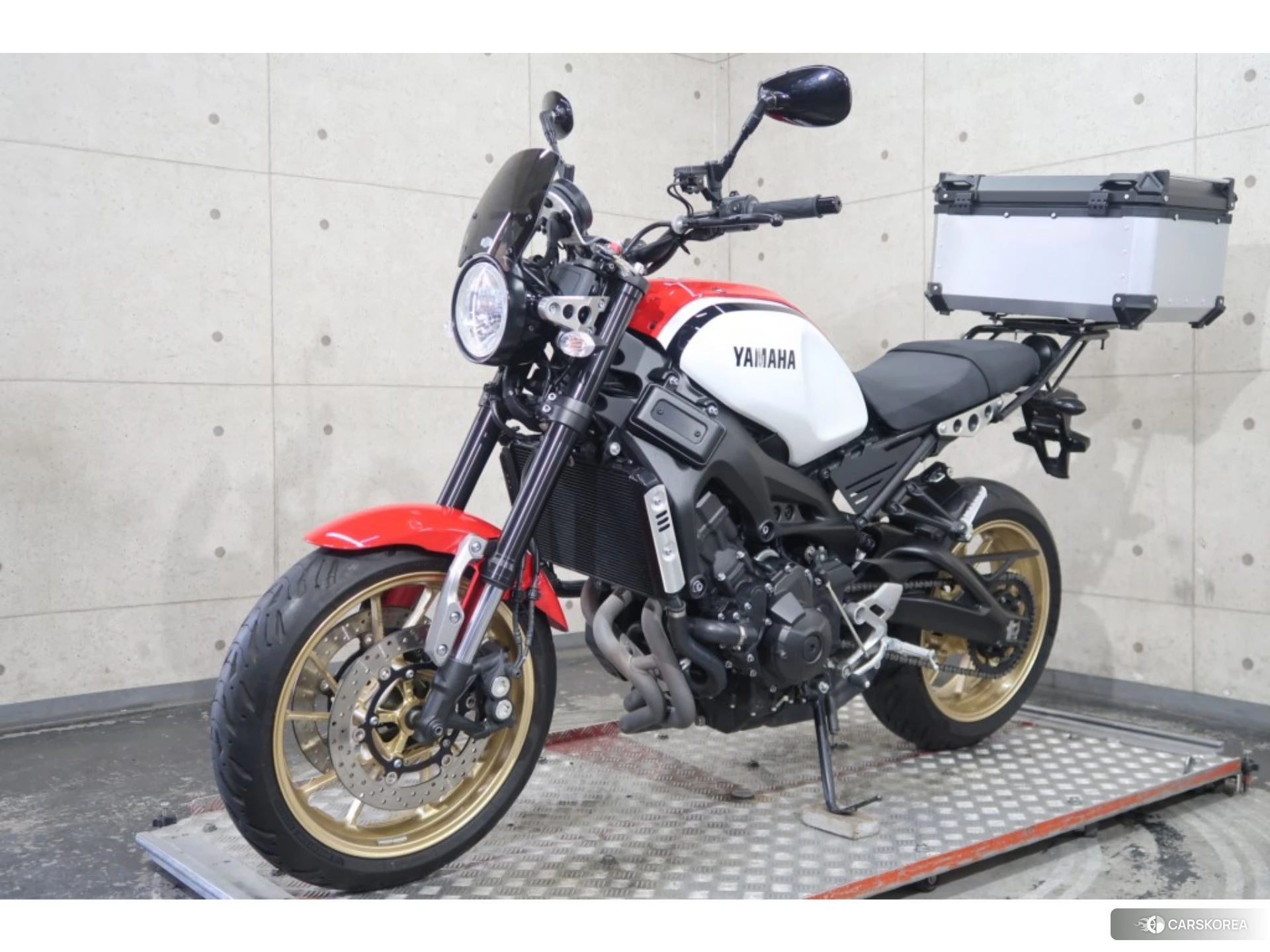 Yamaha XSR900 id 3946691 из Японии 11