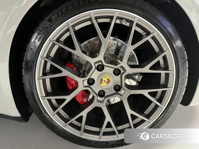 Porsche 911(992) id 3965912 из Кореи 11