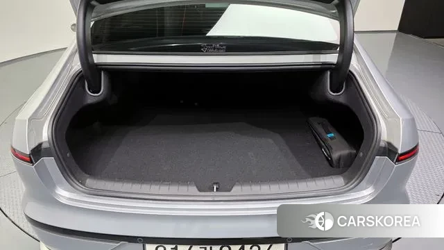 Hyundai Grandeur (GN7) id 3236951 из Кореи 11