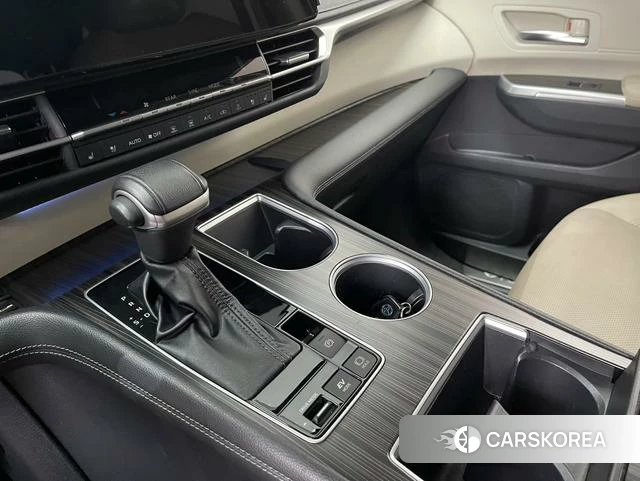 Toyota Saina id 4276493 из Китая 11