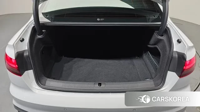 Audi A4 (B9) id 3561580 из Кореи 11