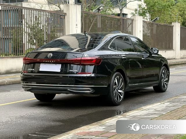 Volkswagen Passat id 4259886 из Китая 11