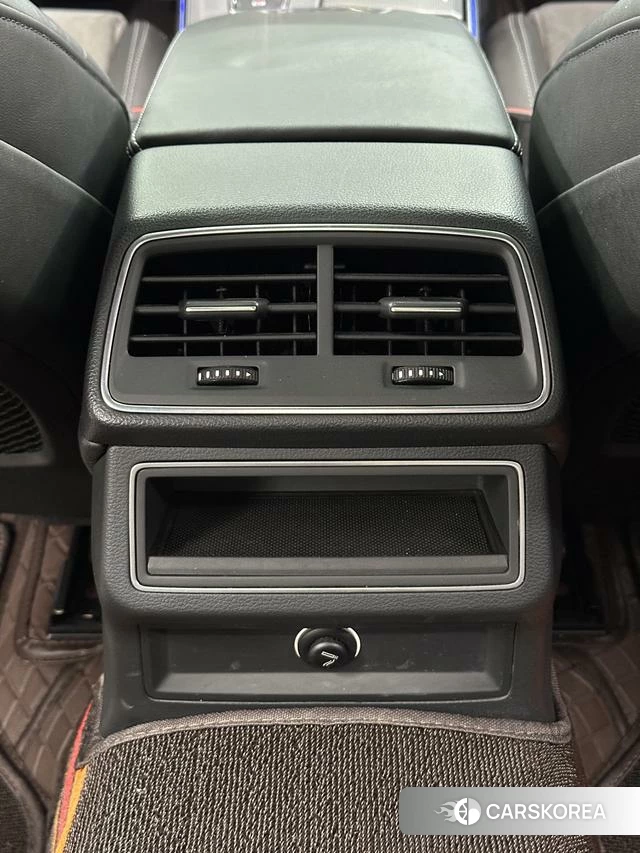 Audi A6L id 4399714 из Китая 11