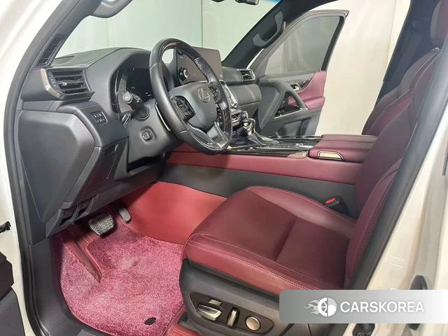 Lexus LX id 4301741 из Китая 11