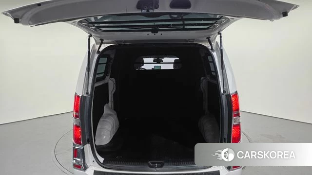 Hyundai The New Grand Starex id 3955616 из Кореи 11