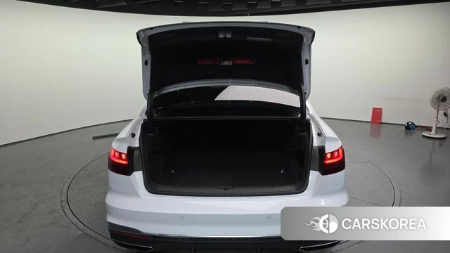 Audi A4 (B9) id 3819127 из Кореи 11