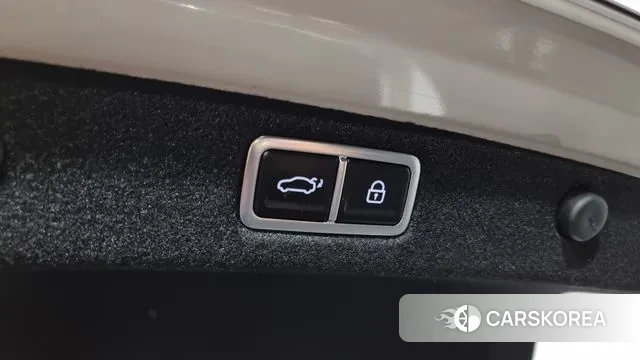 Hyundai Grandeur Hybrid (GN7) id 3200832 из Кореи 11