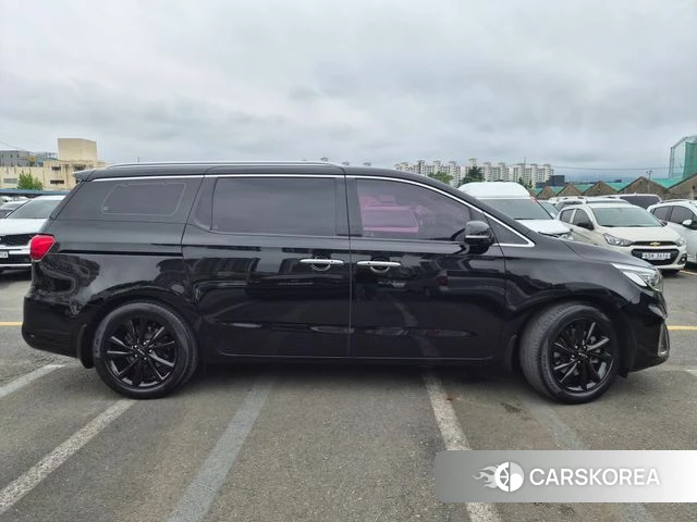 Kia The New Carnival id 4367718 из Кореи 11