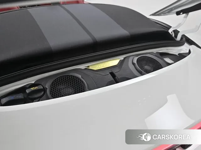 Porsche 911(992) id 3196013 из Кореи 11