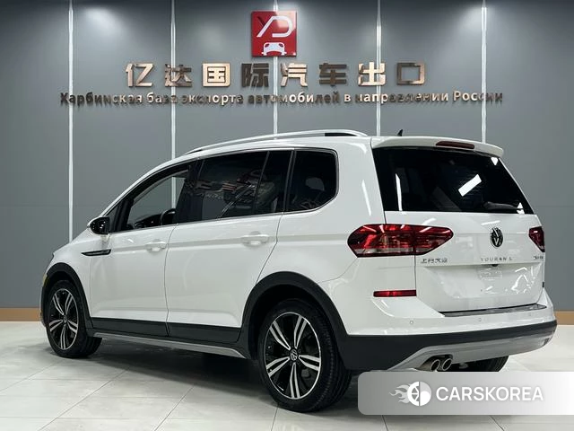 Volkswagen Touran L id 4278713 из Китая 11