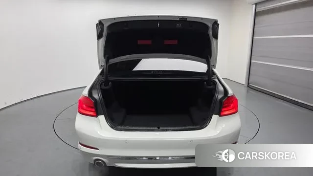 BMW 5 Series (G30) id 3573993 из Кореи 11