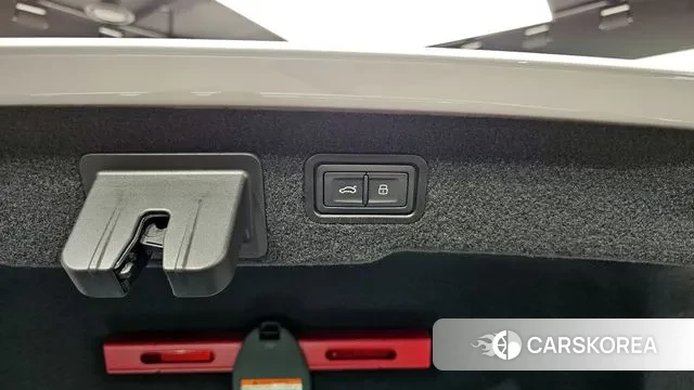 Audi A8 (D5) id 3316651 из Кореи 11