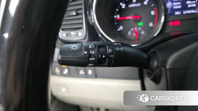 Kia All New Carnival id 4596387 из Кореи 11