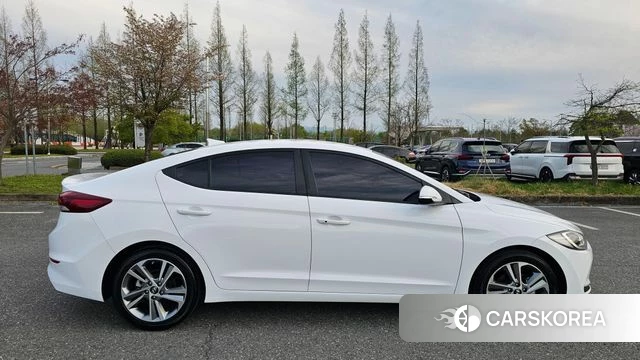 Hyundai Avante AD id 3921016 из Кореи 11