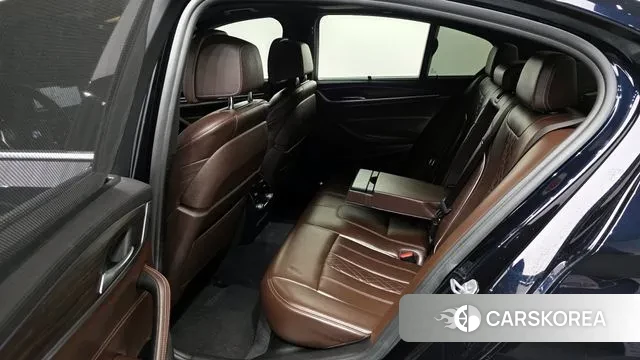 BMW 5 Series (G30) id 3667048 из Кореи 11