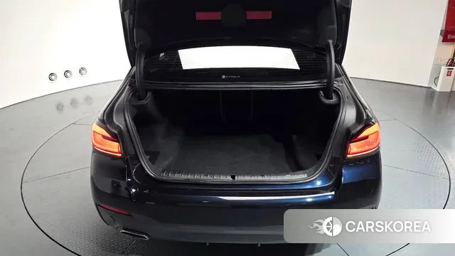 BMW 5 Series (G30) id 3058338 из Кореи 11