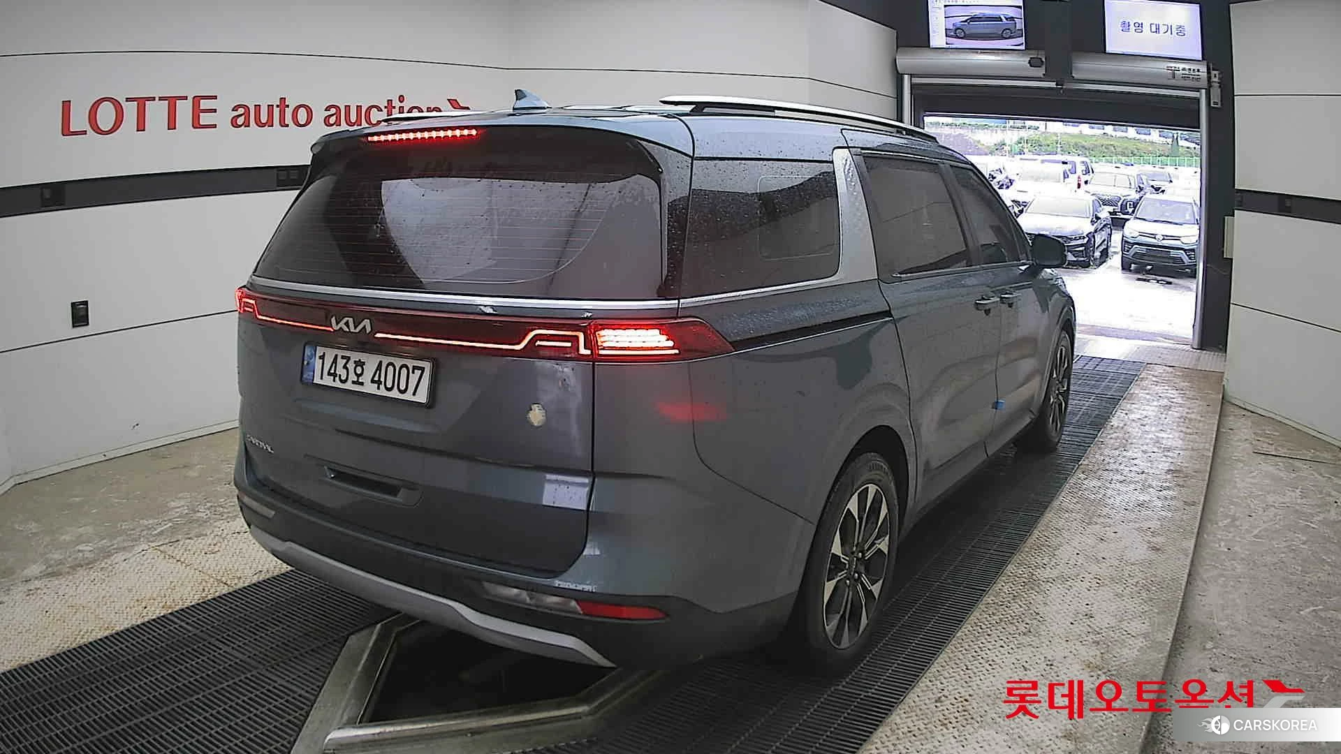 Kia Carnival id 4352423 из Кореи 11