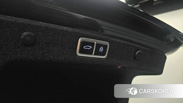 Hyundai Grandeur (GN7) id 3877469 из Кореи 11