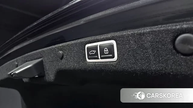 Hyundai Grandeur Hybrid (GN7) id 3596855 из Кореи 11