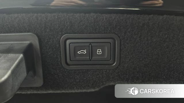 Audi A8 (D5) id 3827381 из Кореи 11