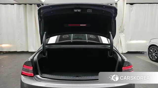 Genesis Electrified G80 (RG3) id 3323070 из Кореи 11